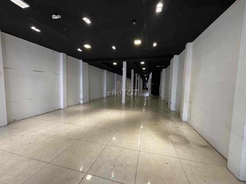 MẶT BẰNG THUẬN TIỆN KINH DOANH SHOWROOM