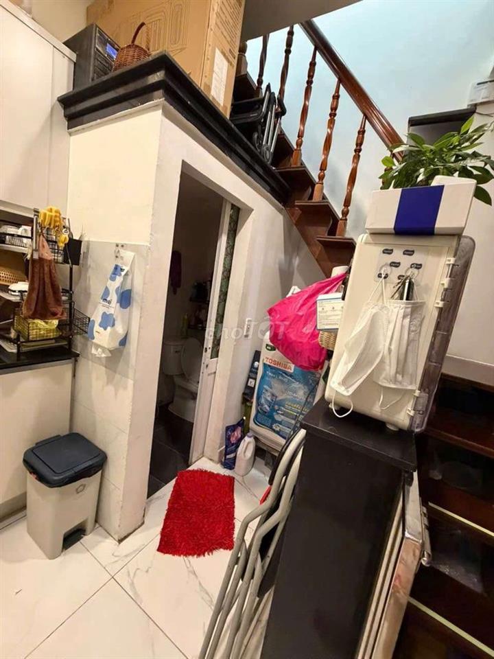 Cho Thuê Nhà Lê Bình, P.4 ,Tân Bình 2 Tầng, 2pn 2wc 9.5tr/tháng