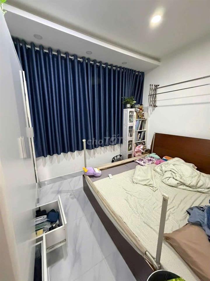 Cho Thuê Nhà Lê Bình, P.4 ,Tân Bình 2 Tầng, 2pn 2wc 9.5tr/tháng
