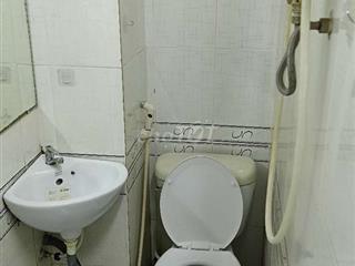 phòng 12m2 2.000.000  quận 10