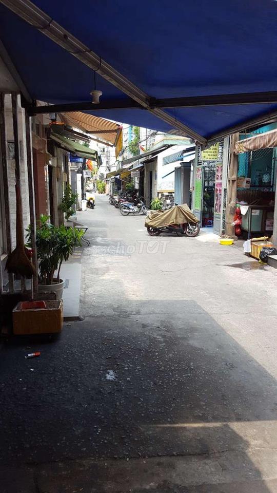 phòng 12m2 2.000.000  quận 10