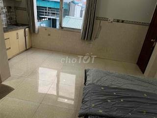 chính chủ cho thuê phòng gần Etown Cộng Hoà .gần sân bay
