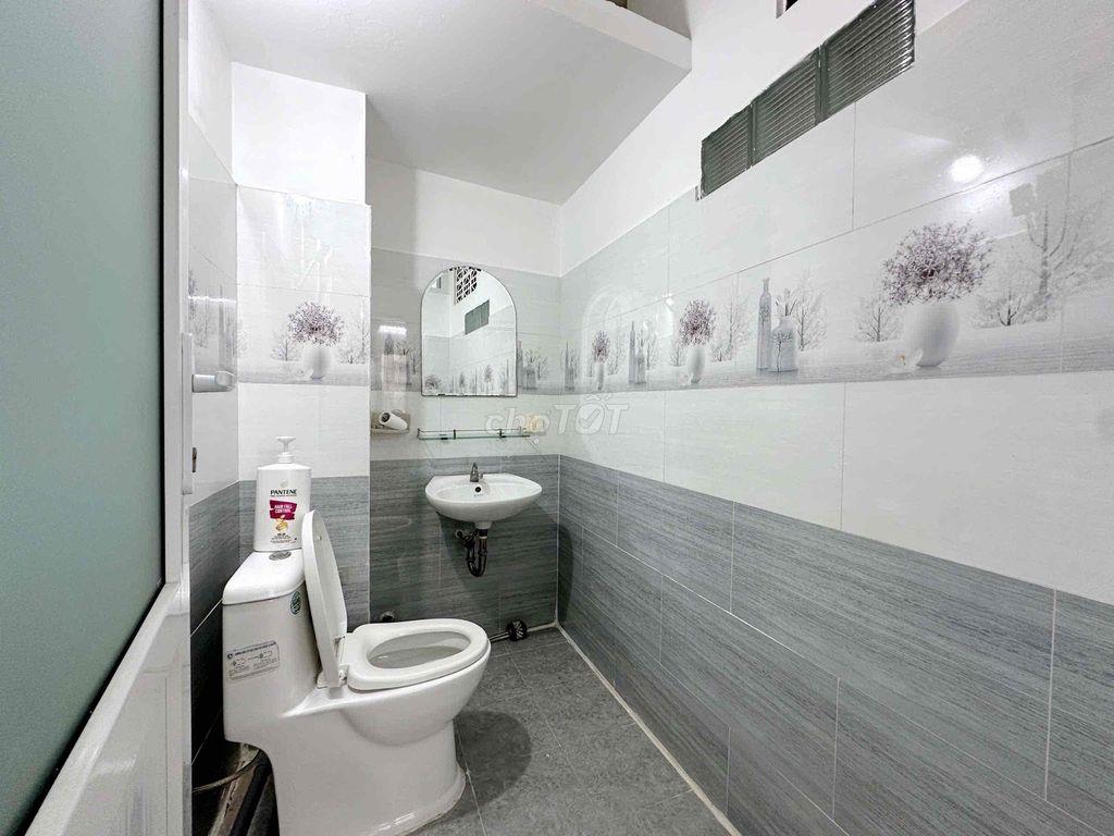 🔥 🏡 PHÒNG ĐẸP – STUDIO FULL NỘI THẤT CỬA SỔ THOÁNG NGAY UEH Q10 🔥