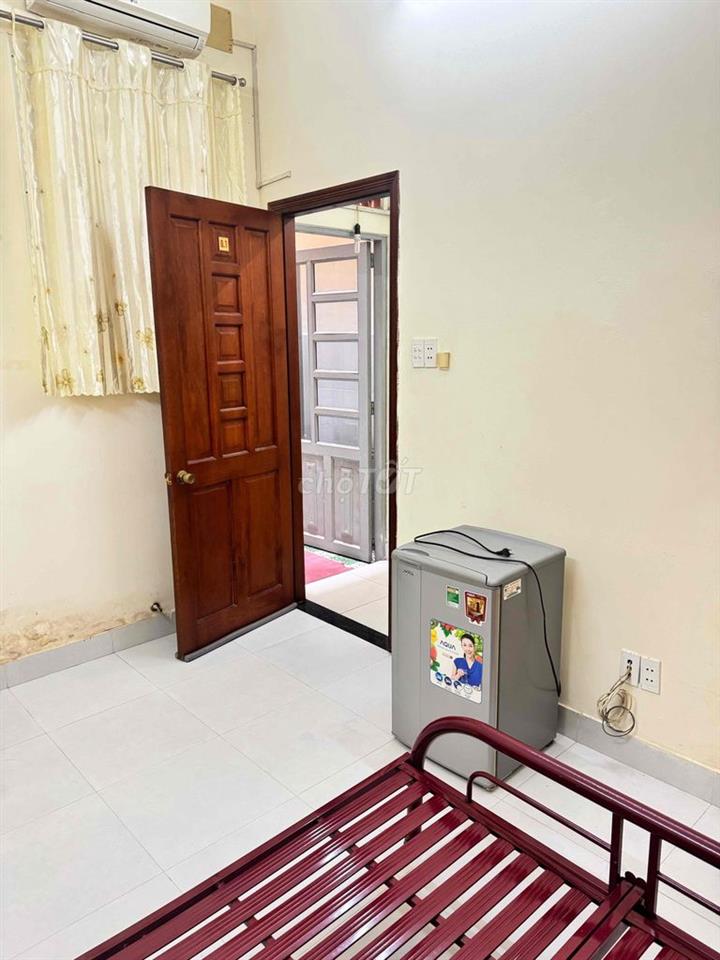 NHÀ MẶT TIỀN CẦN CHO THUÊ 10 PHÒNG, CHỈ 3tr-4tr/THÁNG