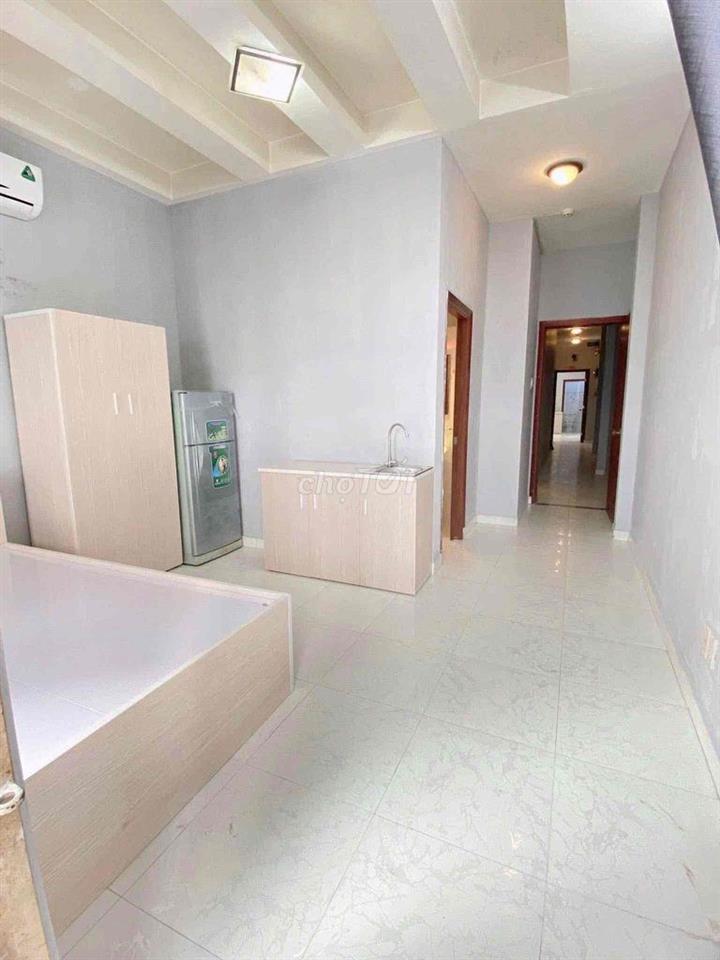 Trống Sẳn Studio bancol full nội thất ngay ParcMall