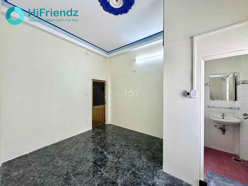 Khai Trương studio bancol, cửa sổ trời ngay STU,SGU