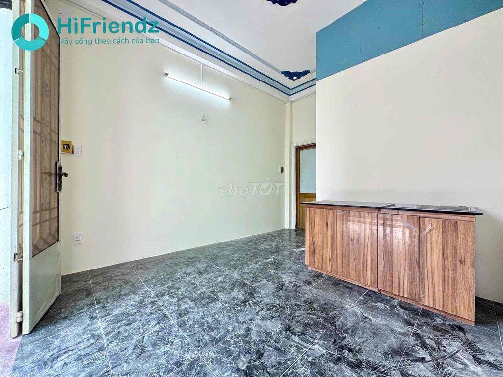 Khai Trương studio bancol, cửa sổ trời ngay STU,SGU