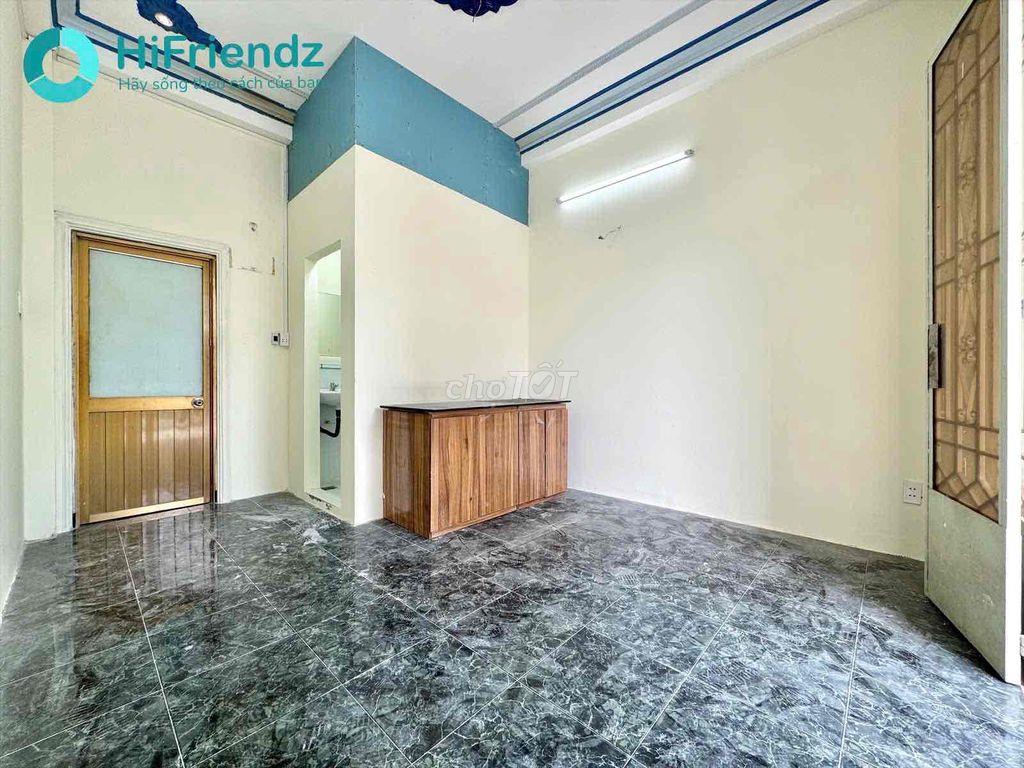 Khai Trương studio bancol, cửa sổ trời ngay STU,SGU