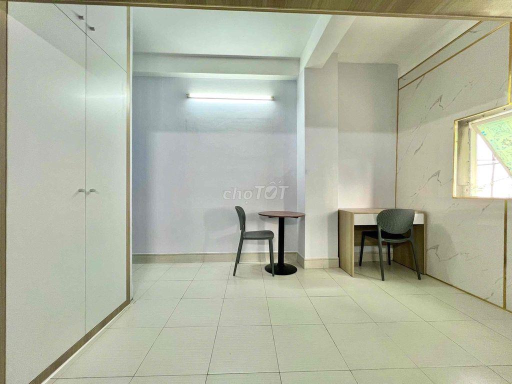 Siêu Phẩm Duplex full nội thất ngay Âu Dương Lân gần Q5
