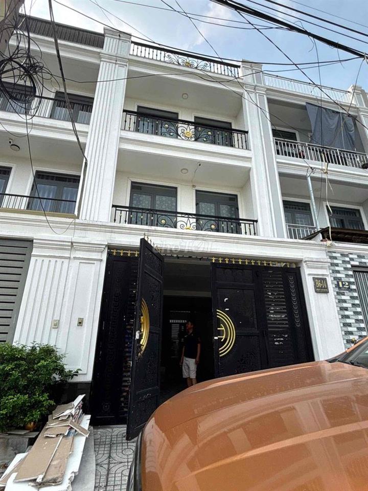 Siêu Phẩm studio full nội thất bancol Ngay UEH CS N, Văn Hiến