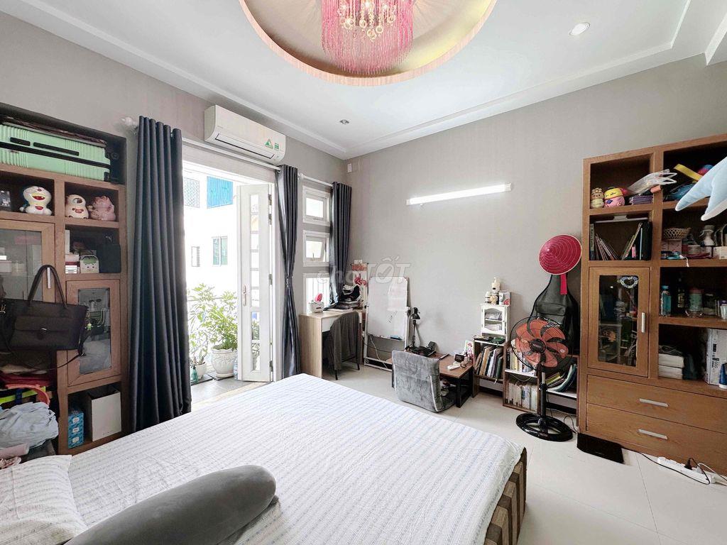 STUDIO BAN CÔNG | FULL NT 40M2 | GẦN ĐH HOA SEN, UEH | TRUNG TÂM Q10