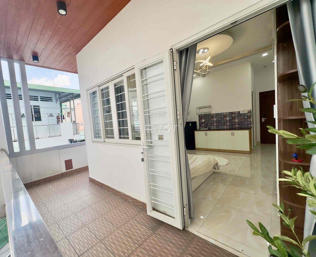 STUDIO FULL NT BAN CÔNG | Gần ĐH SG, Sư Phạm, Y Dược, UEH | TUNG TÂMQ5