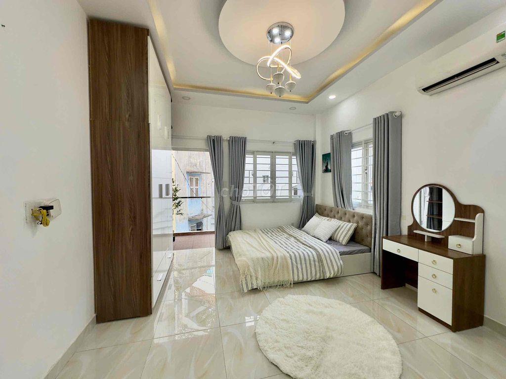 STUDIO FULL NT BAN CÔNG | Gần ĐH SG, Sư Phạm, Y Dược, UEH | TUNG TÂMQ5