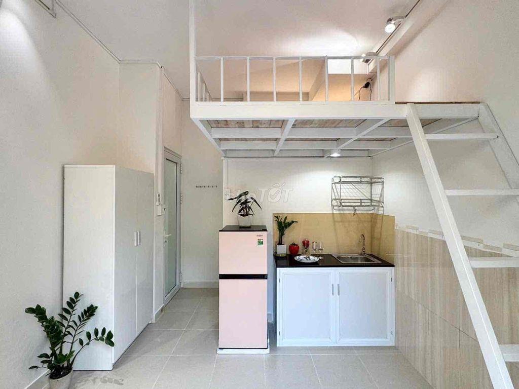 Cho thuê phòng trọ gần ĐH BK, UEH, HUFLIT duplex, ban công, tự do Q10