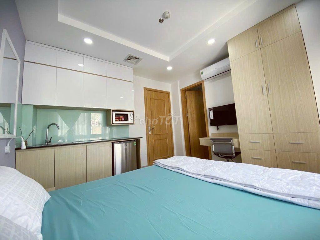 Cho thuê căn hộ gần Chợ Tân Định, CV LV8, cửa sổ lớn full NT Quận 3