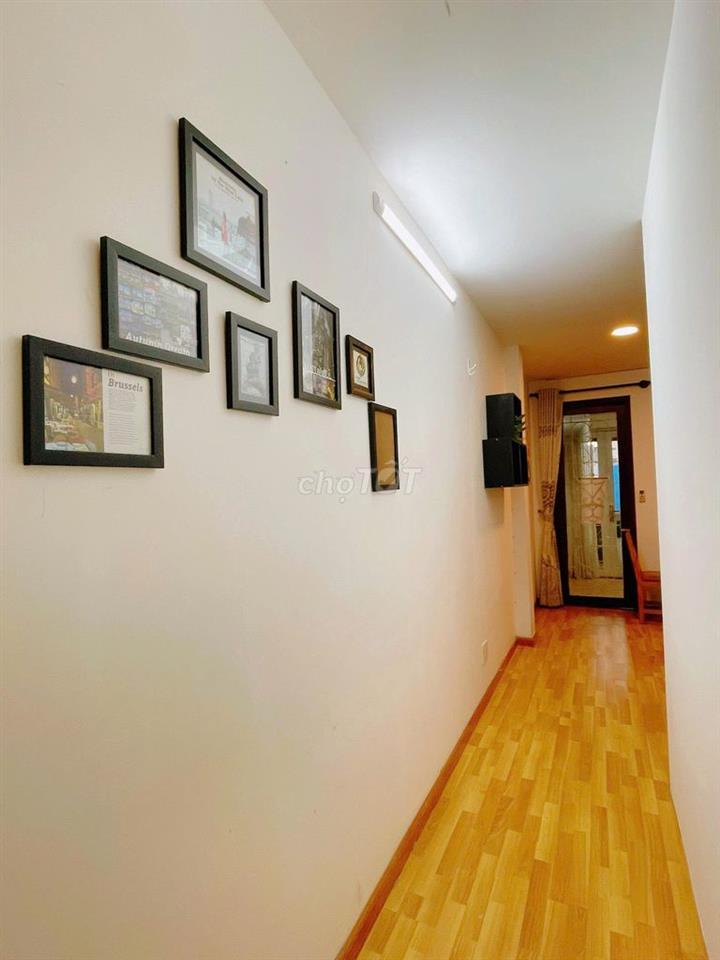 Cho thuê căn hộ gần Chợ Tân Định, CV Lê Văn 8, Cầu Kiệu, Full NT Q3