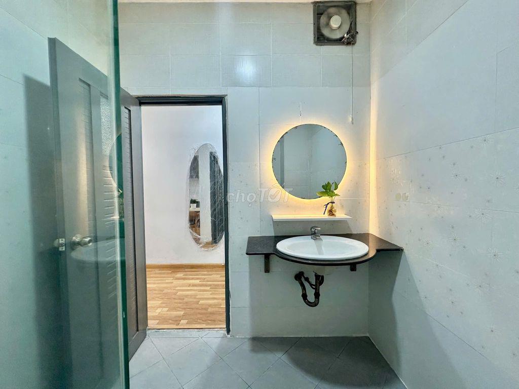 Cho thuê căn hộ gần CV Tao Đàn, Bùi viện, Full NT Bancol Quận 3