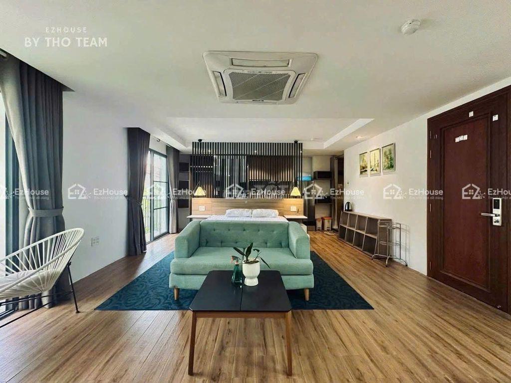 Cho Thuê Căn Hộ Ban Công Gần Công Viên Lê Văn Tám, Tân Định Quận 1
