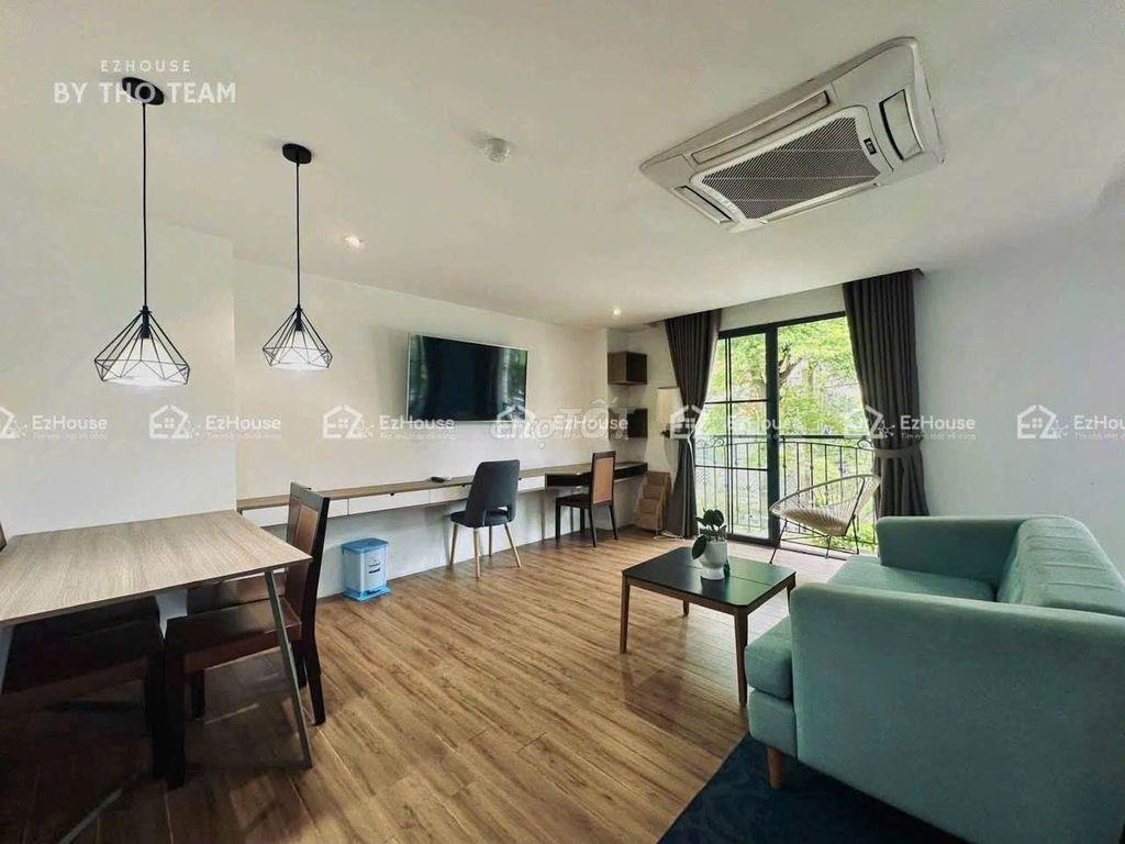 Cho Thuê Căn Hộ Ban Công Gần Công Viên Lê Văn Tám, Tân Định Quận 1
