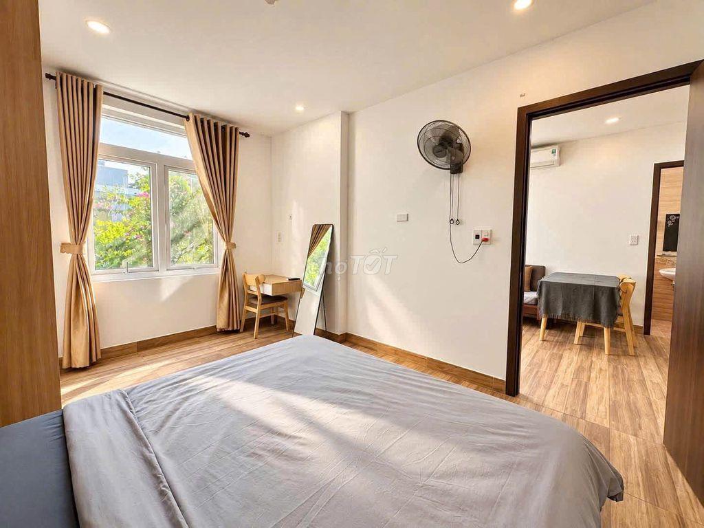 Căn hộ ban công 1PN view siêu thoáng ngay hoàng sa Q1