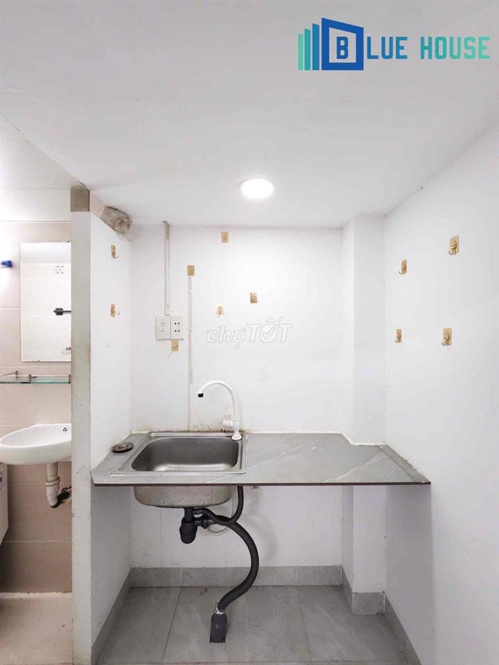 phòng 4tr5 Quận 10 ngay đại học Bách Khoa có gác