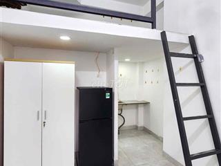phòng 4tr5 Quận 10 ngay đại học Bách Khoa có gác