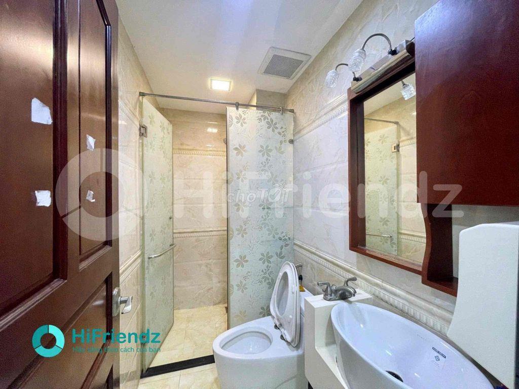 PHÒNG CỬA SỔ LỚN - THANG MÁY NGAY CẦU PHẠM VĂN CHÍ SÁT Q5