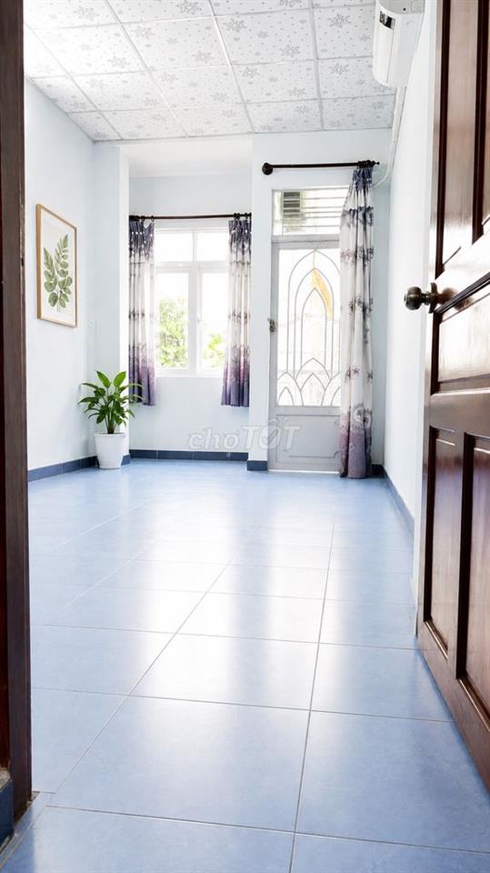 Phòng Trống - Ban Công - Máy Lạnh - Giờ Tự Do - Q.Tân Bình gần ĐH Mở