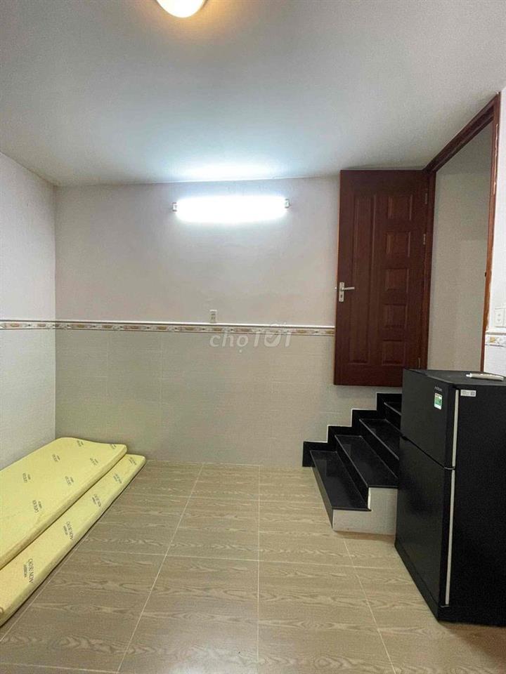 🟡🏡 CHÍNH CHỦ CHO THUÊ PHÒNG FULL NỘI THẤT 22m2– VIEW GA XE LỬA 🚃 – 4TR