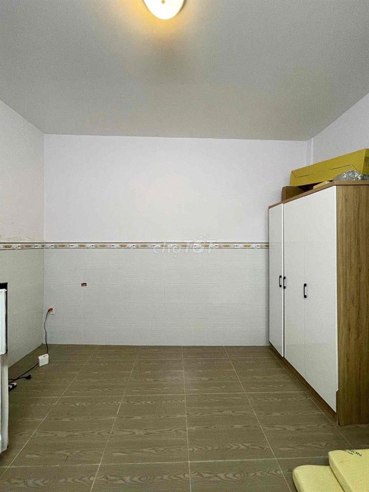 🟡🏡 CHÍNH CHỦ CHO THUÊ PHÒNG FULL NỘI THẤT 22m2– VIEW GA XE LỬA 🚃 – 4TR