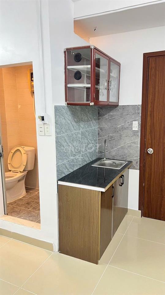 Phòng cho thuê Trung Tâm Quận 1 (5 phút tới phố đi bộ Bùi Viện)