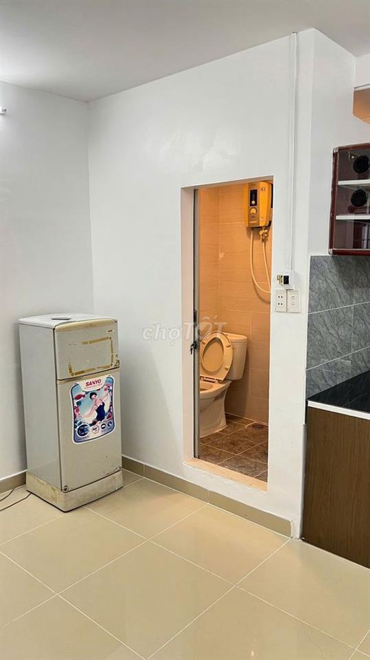 Phòng cho thuê Trung Tâm Quận 1 (5 phút tới phố đi bộ Bùi Viện)