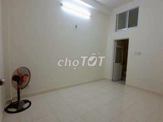 Cho thuê phòng trọ tại quận 10, ưu tiên nữ, nhân viên văn phòng