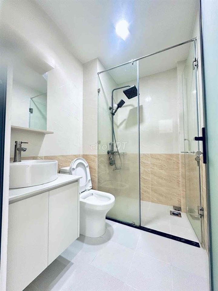 CHO THUÊ CĂN HỘ - BAN CÔNG- SƯ VẠN HẠNH-VÒNG XOAY DÂN CHỦ- ĐƯỜNG 3/2