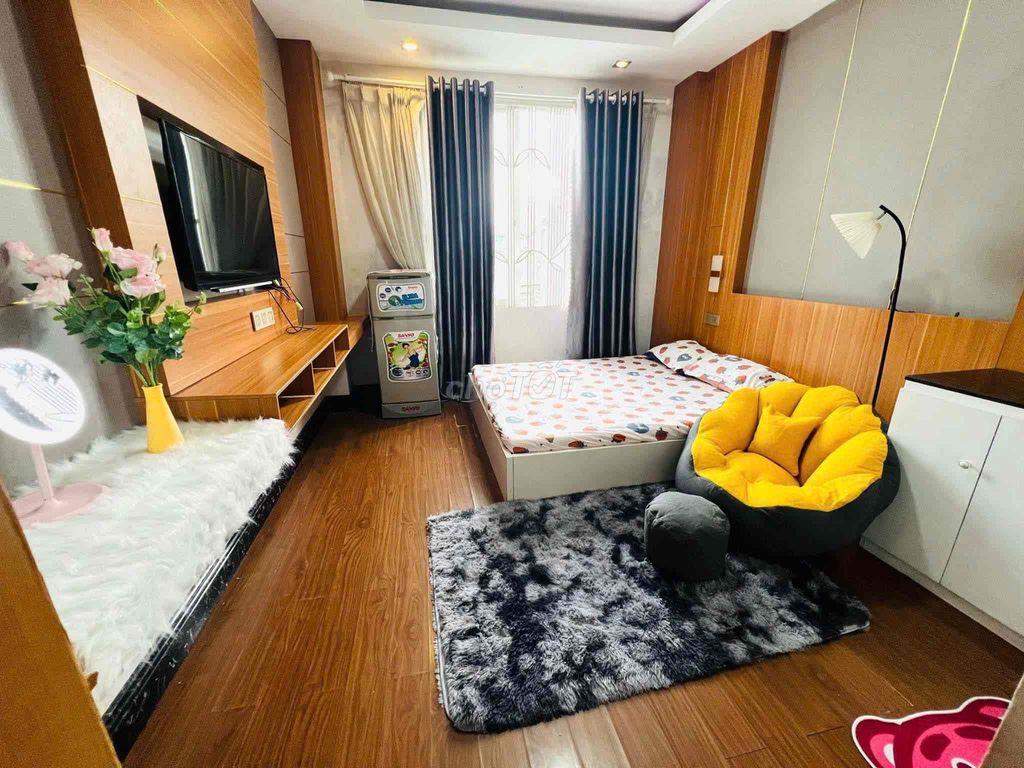 STUDIO CỬA SỔ TRỜI LỚN SIÊU THOÁNG SÁT ĐẠI HỌC Y DƯỢC, UEH, SGU, ĐHSP