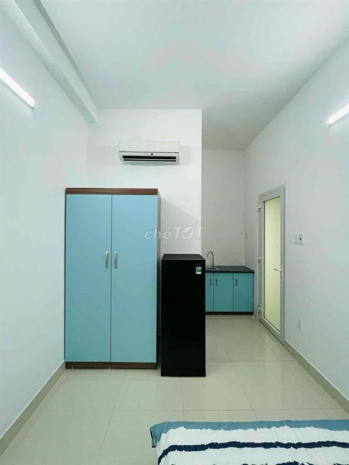 STUDIO CỬA SỔ TRỜI SIÊU THOÁNG GẦN ĐH Y DƯỢC, ĐH MỞ, UEH, BÁCH KHOA