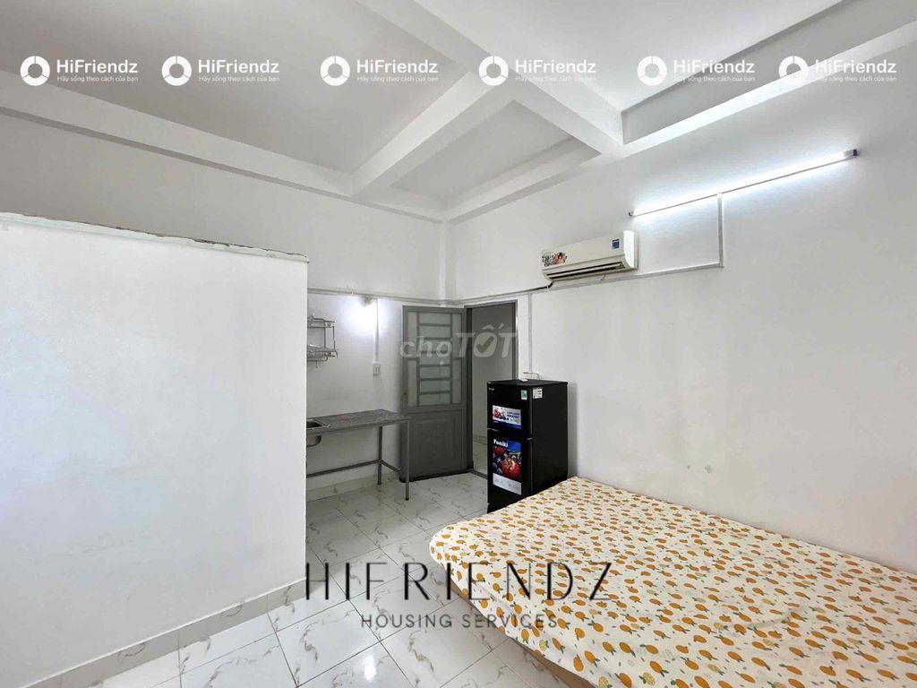 STUDIO BAN CÔNG - CỬA SỔ THOÁNG CÓ THANG MÁY - GẦN ĐH Y DƯỢC, ĐH MỞ