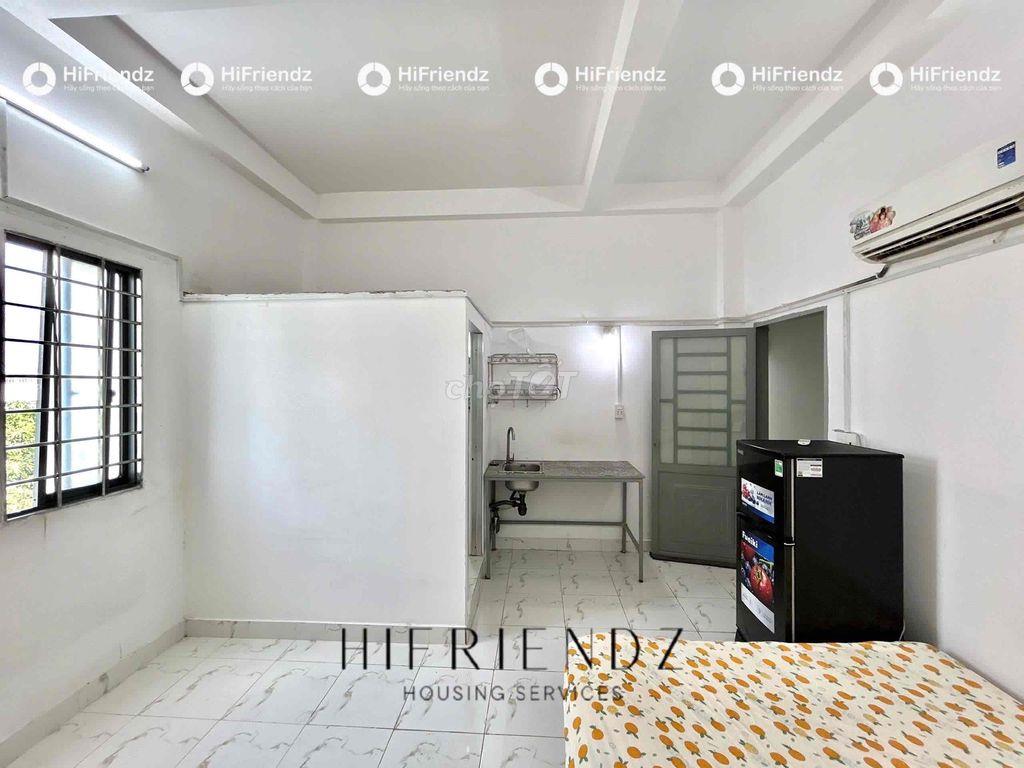 STUDIO BAN CÔNG - CỬA SỔ THOÁNG CÓ THANG MÁY - GẦN ĐH Y DƯỢC, ĐH MỞ
