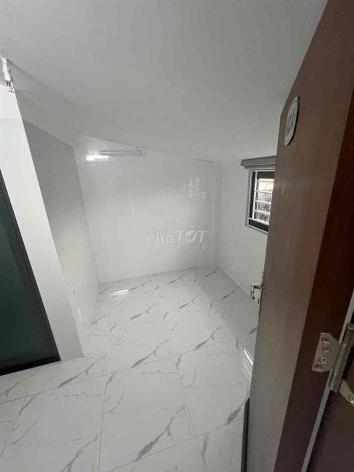 DUPLEX TONE TRẮNG SIÊU ĐẸP GẦN BẾN XE Q8, THANG MÁY HẦM XE