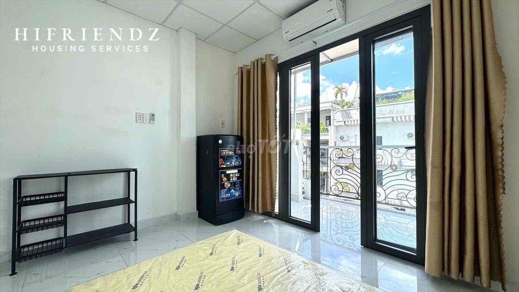 STUDIO BAN CÔNG CỬA SỔ THOÁNG MÁT ĐI BỘ QUA SGU ĐHSP - GẦN Q10 Q1 Q3