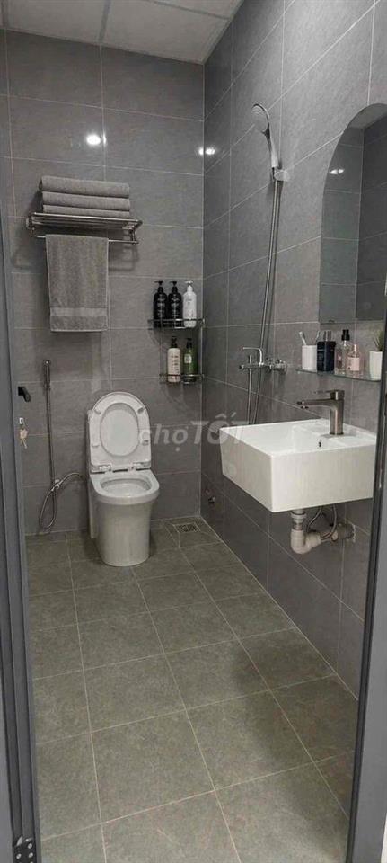 STUDIO BAN CÔNG FULL NỘI THẤT CAO CẤP - MÁY GIẶT RIÊNG SIÊU ĐẸP GẦN Q5