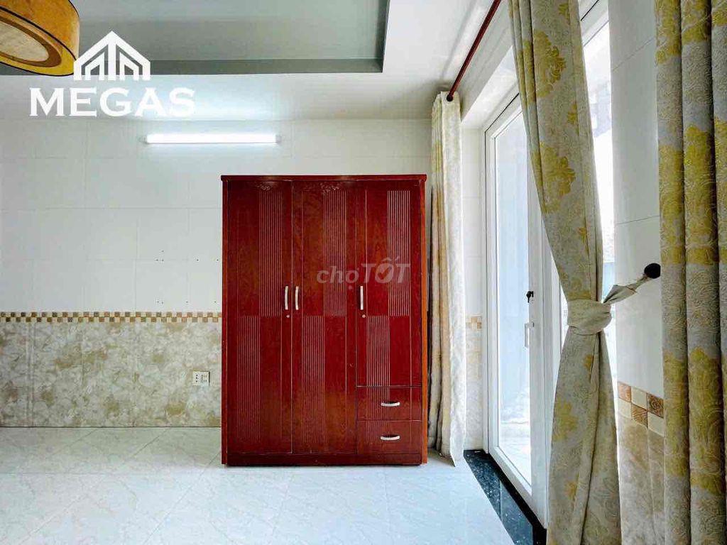STUDIO BAN CÔNG SIÊU THOÁNG NGAY TRỤC VÕ VĂN KIỆT Q5 Q6