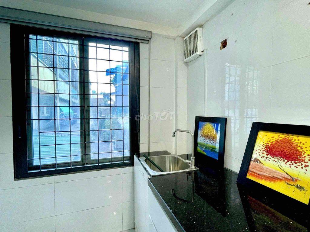 STUDIO CỬA SỔ TRỜI SIÊU ĐẸP - THUẬN TIỆN CẦU CHÀ VÀ Q5 Q8