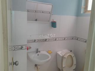 PHÒNG MÁY LẠNH TÂN SINH VIÊN - Y BÁC SỸ- GIẢNG VIÊN - NHÂN VIÊN