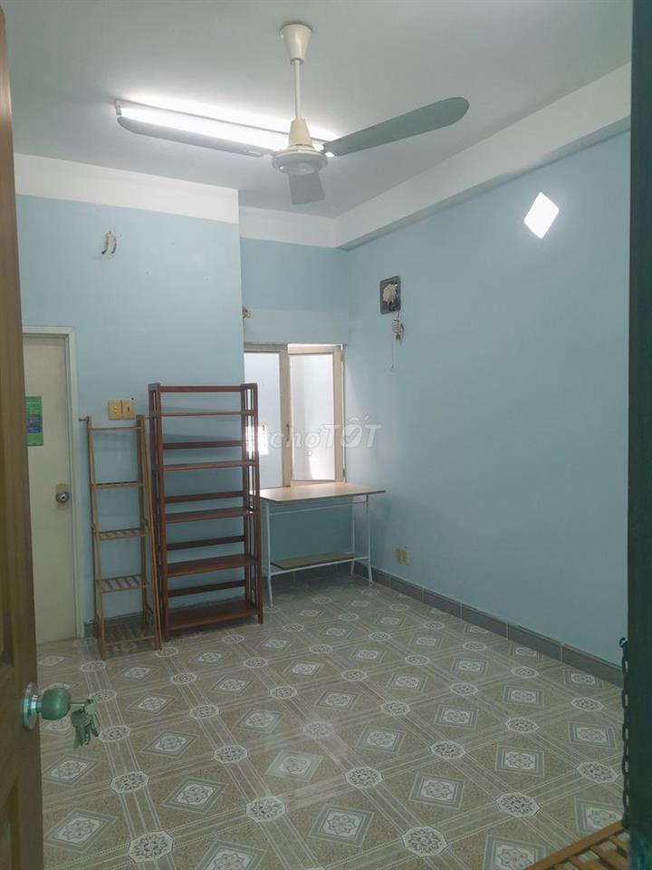 PHÒNG MÁY LẠNH TÂN SINH VIÊN - Y BÁC SỸ- GIẢNG VIÊN - NHÂN VIÊN