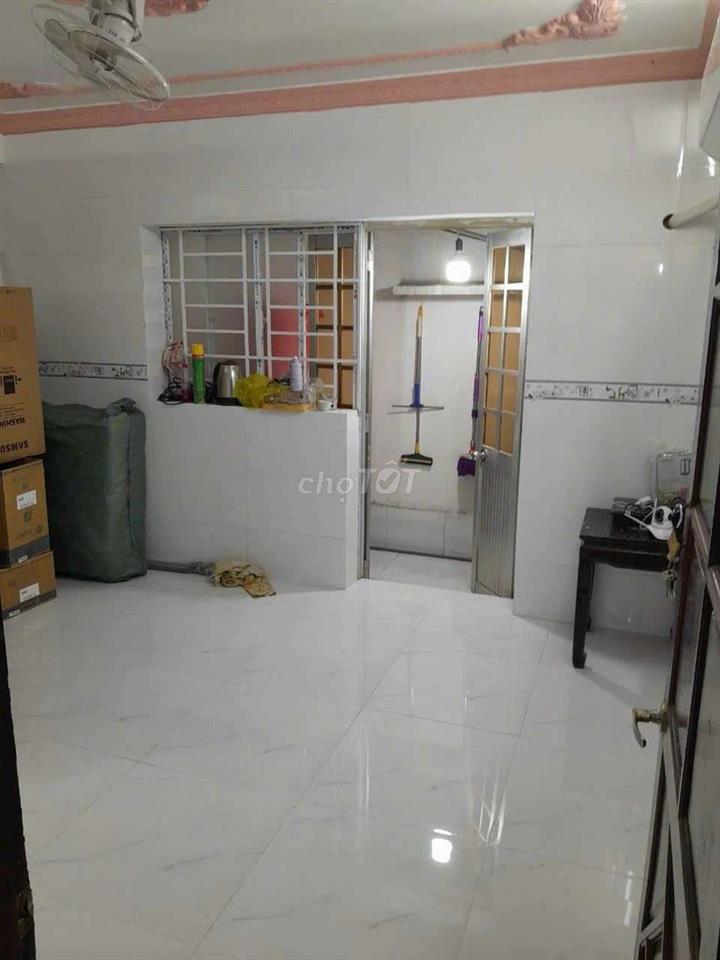 Phòng trọ cho thuê đường thành thái 16m2, sạch đẹp thoáng mát p14q10.