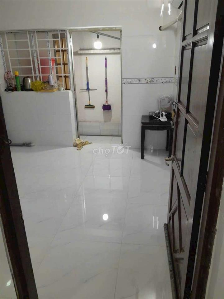 Phòng trọ cho thuê đường thành thái 16m2, sạch đẹp thoáng mát p14q10.