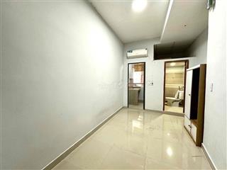 STUDIO BAN CÔNG TÁCH BẾP CÓ THANG MÁY NGAY VÒNG XOAY LÝ THÁI TỔ