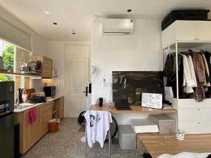 KHÁCH MÌNH PASS PHÒNG GẦN ĐẠI HỌC HOA SEN, UEH, HUFLIT