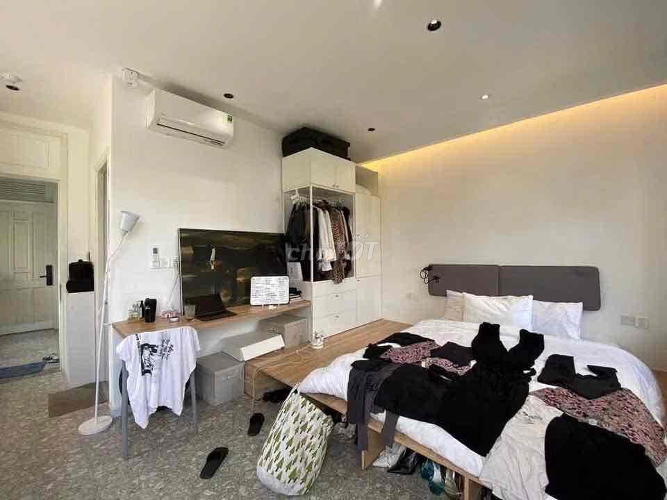 KHÁCH MÌNH PASS PHÒNG GẦN ĐẠI HỌC HOA SEN, UEH, HUFLIT